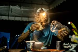 BIB: 
                            <button type="button" onclick="openModal(22790794)" class="btn btn-primary btn-sm float-right btn-popup" data-toggle="modal" data-target=".modal-high-quality">
                        <i class="fas fa-shopping-cart"></i> Add to Cart
                    </button>
                                            <button type="button" onclick="isThisMe(22790794, true)" class="btn btn-success btn-sm float-right btn-popup btn-isme hidden" data-toggle="tooltip" data-placement="bottom" title="นี่คือรูปของคุณใช่ไหม คลิกที่นี่เพื่อเอาเข้าอัลบั้ม">
                        <i class="fas fa-plus"></i> Add to album
                    </button>
                    <button type="button" onclick="isThisMe(22790794, false)" class="btn btn-warning btn-sm float-right btn-popup btn-isnotme hidden">
                        <i class="fas fa-ban"></i> Remove from album
                    </button>